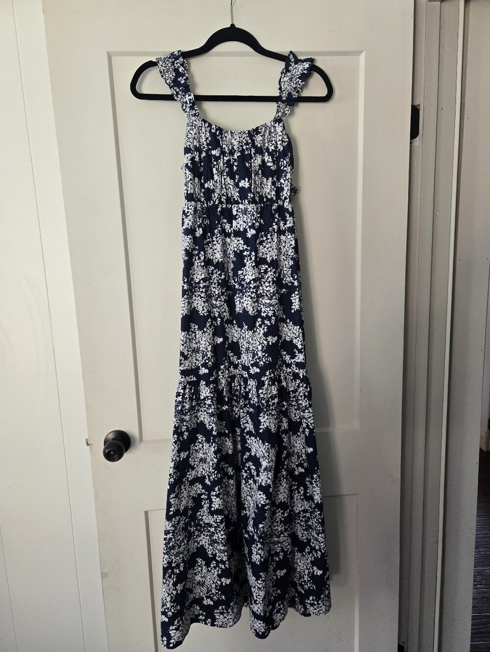 Abercrombie & Fitch Navy Floral Maxi Dress S Tie Back Ruffle Straps
